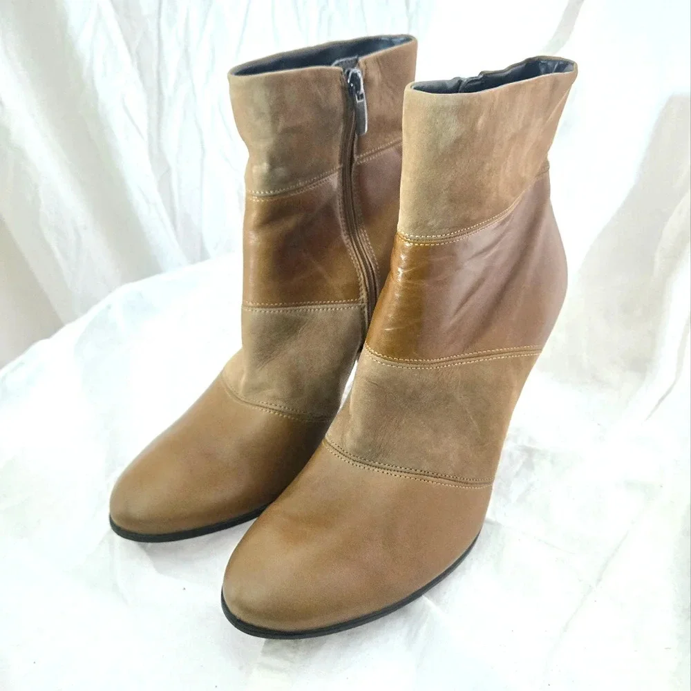 Ecco Ankle Booties - Picture 2 of 12